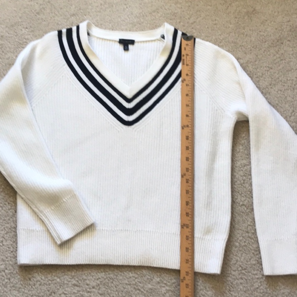 Talbots Sweater - Picture 2 of 7